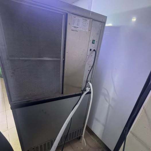 Commercial ice making machines  - Image 5