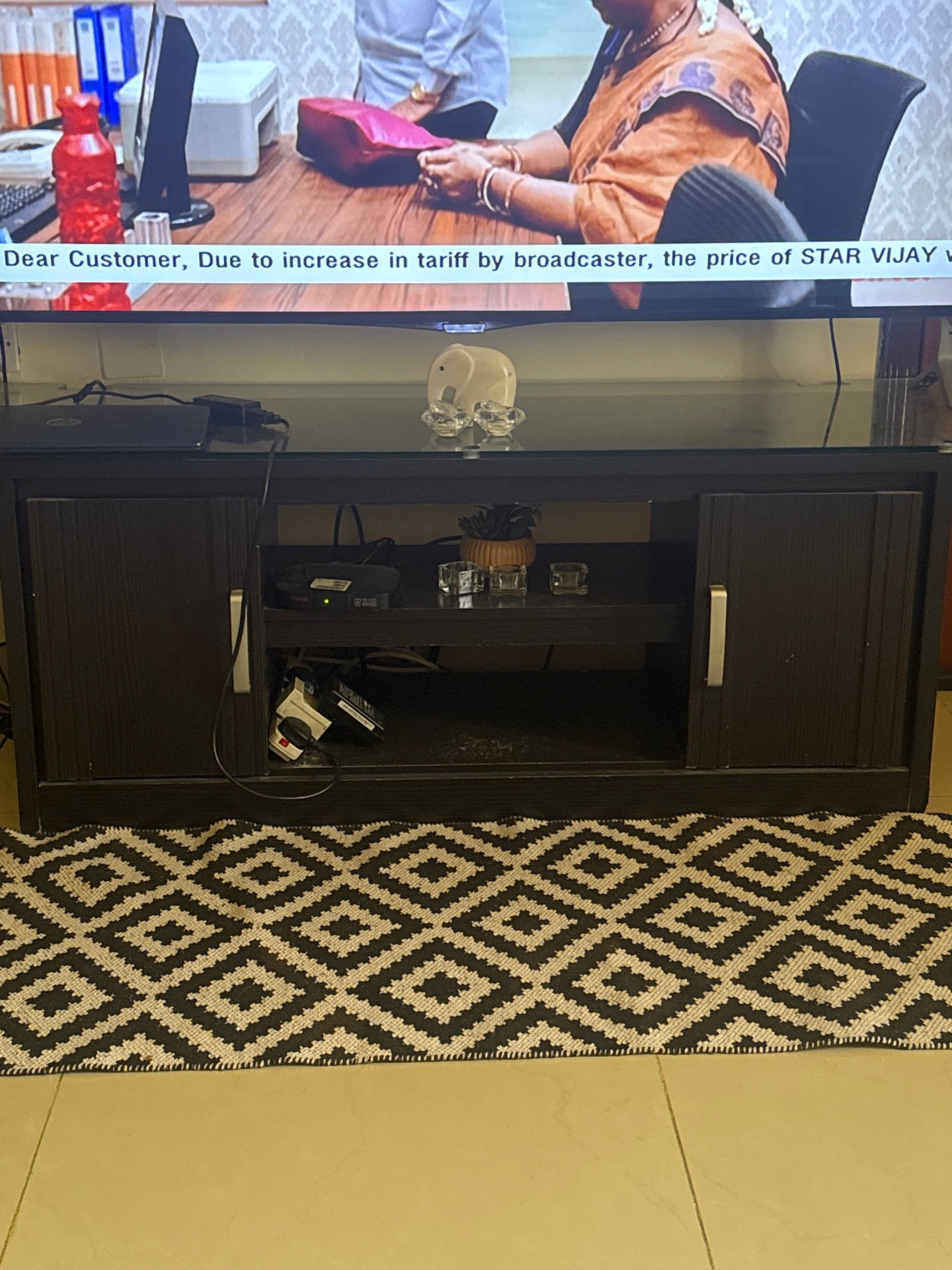65 Inch Philips TV - Image 2