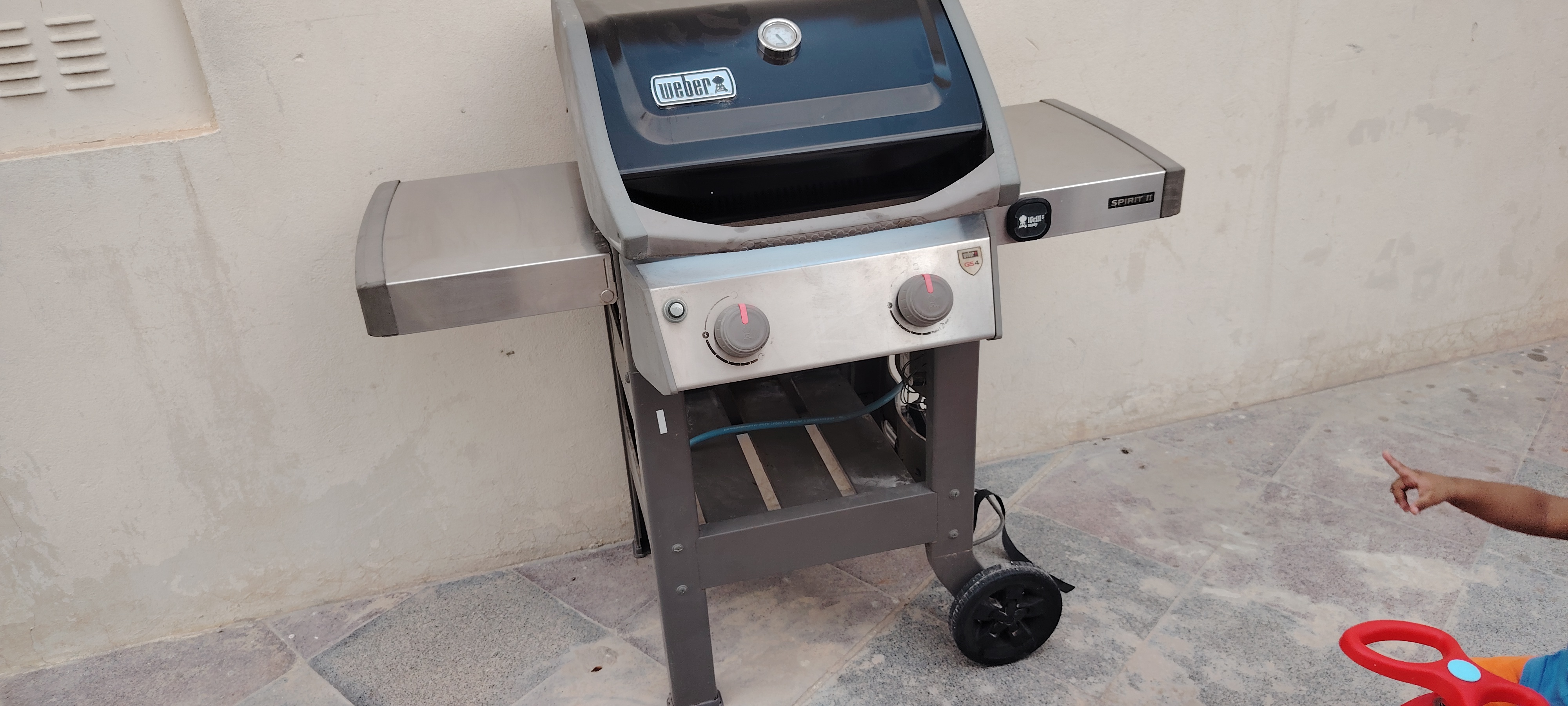 Weber Gas BBQ 2 Flame  - Image 3