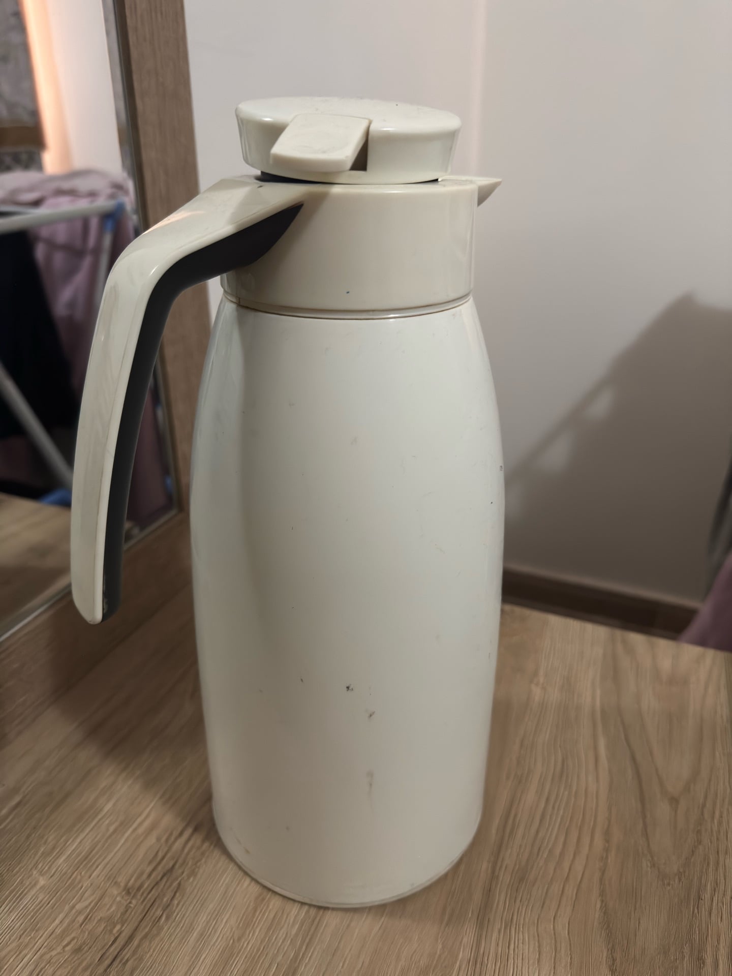 Heat insulation tea or coffee pot - دلة قهوة و شاي  - Image 3
