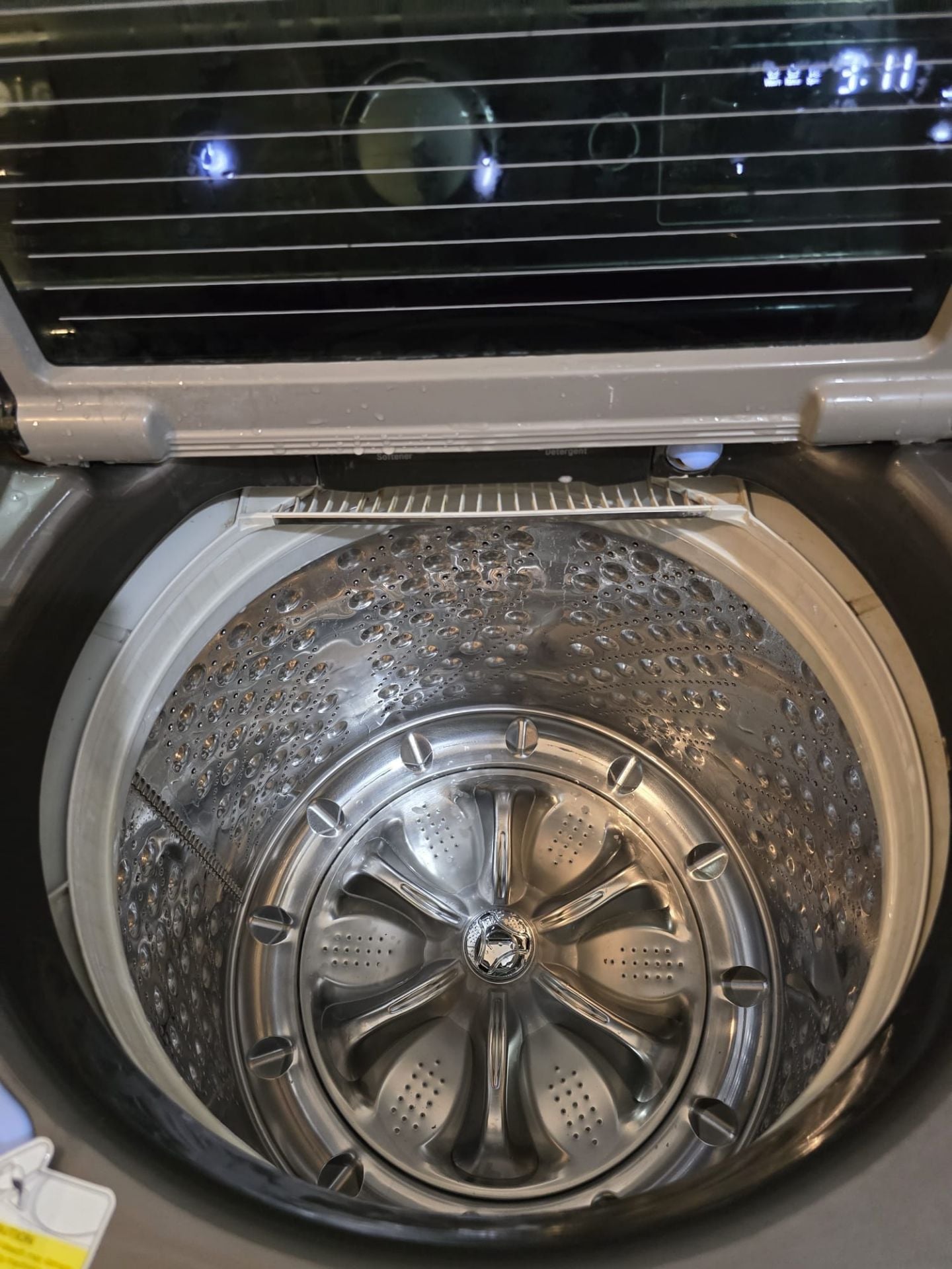 Lg 24kg top load washing machine for sale 77574251 - Image 10