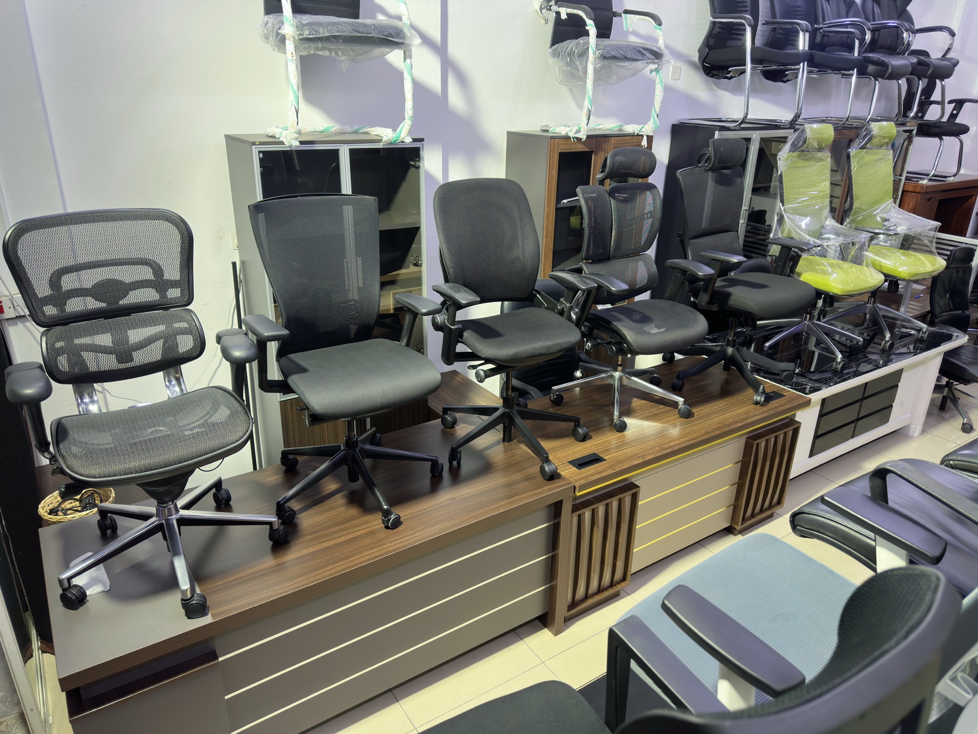 Office Furniture Selling Call — 33087737 - Image 8