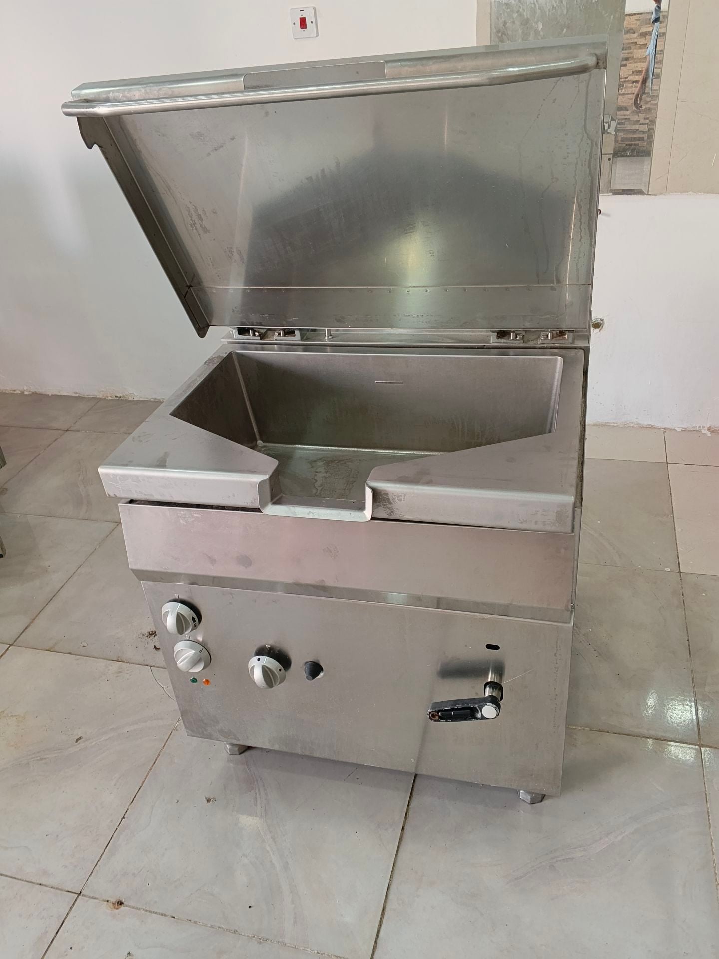 Used kitchen equipment for sale  - Image 5