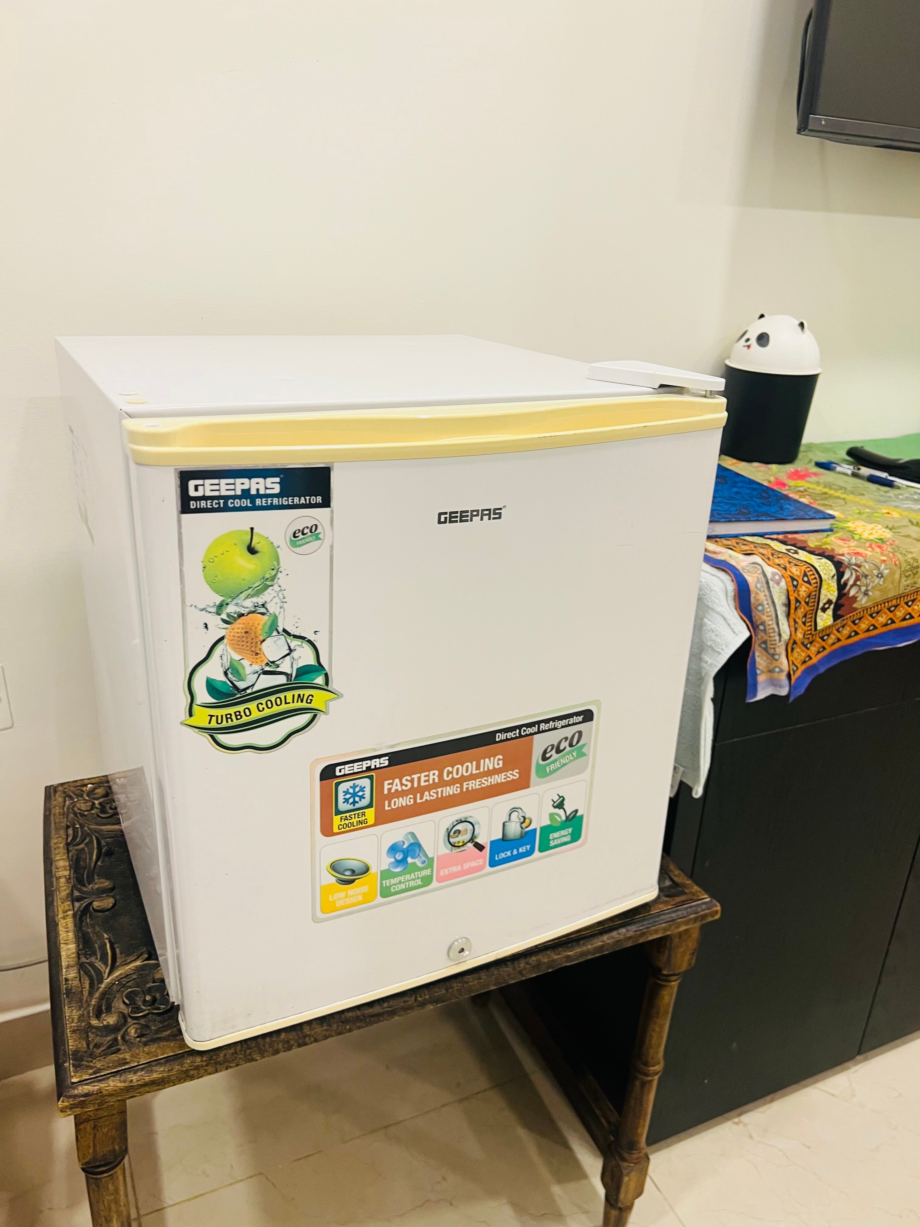 Refrigerator/ Fridge  - Image 3