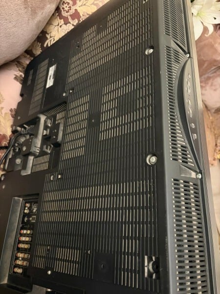 SONY BRAVIA FOR SALE - Image 2