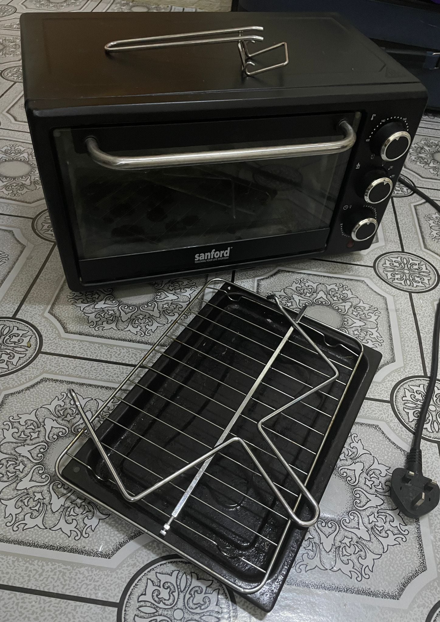 Sanford Oven for Sale - Image 1