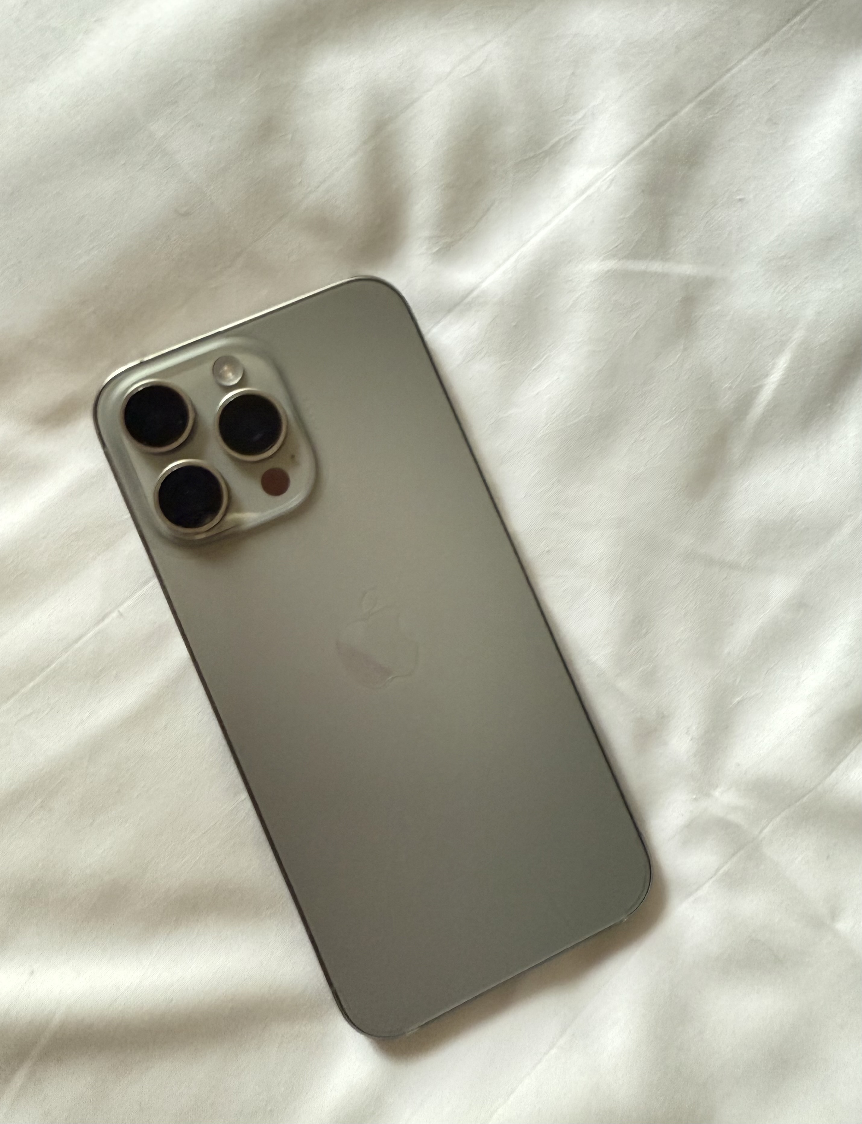 Apple iphone 15 pro max 256gb natural titanium  - Image 2