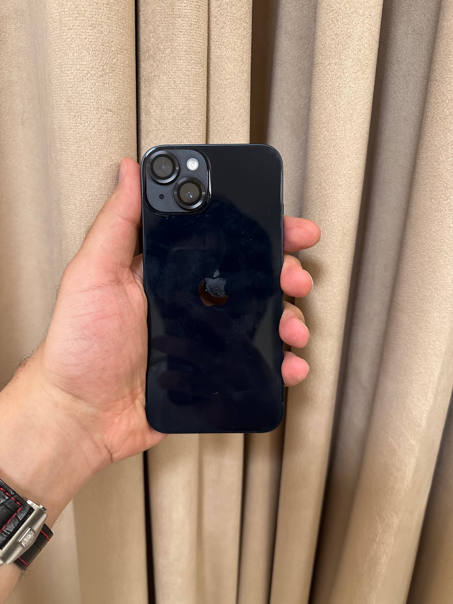 iPhone 14. Perfect condition. Hardly used. 94% battery health. 10/10 - Image 1