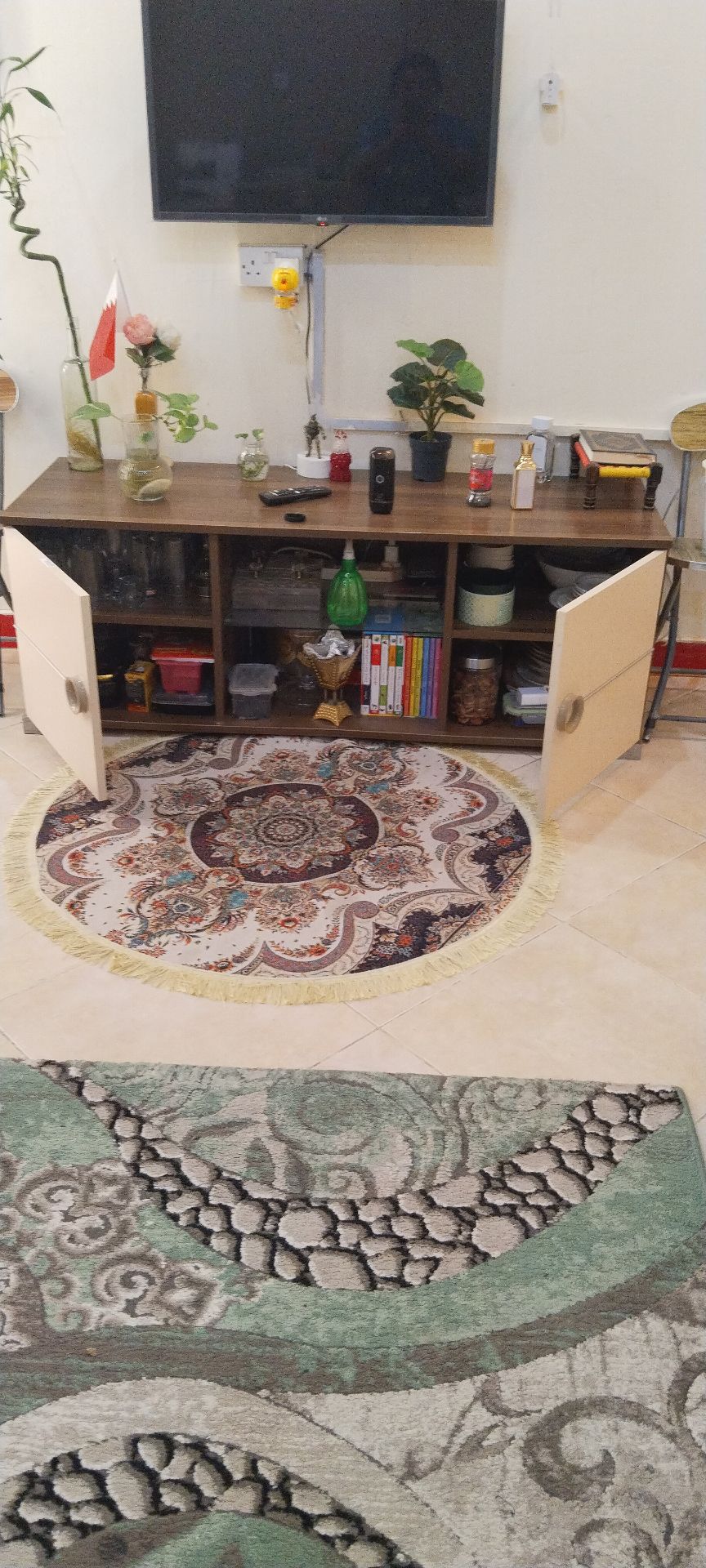 Tv stand - Image 4