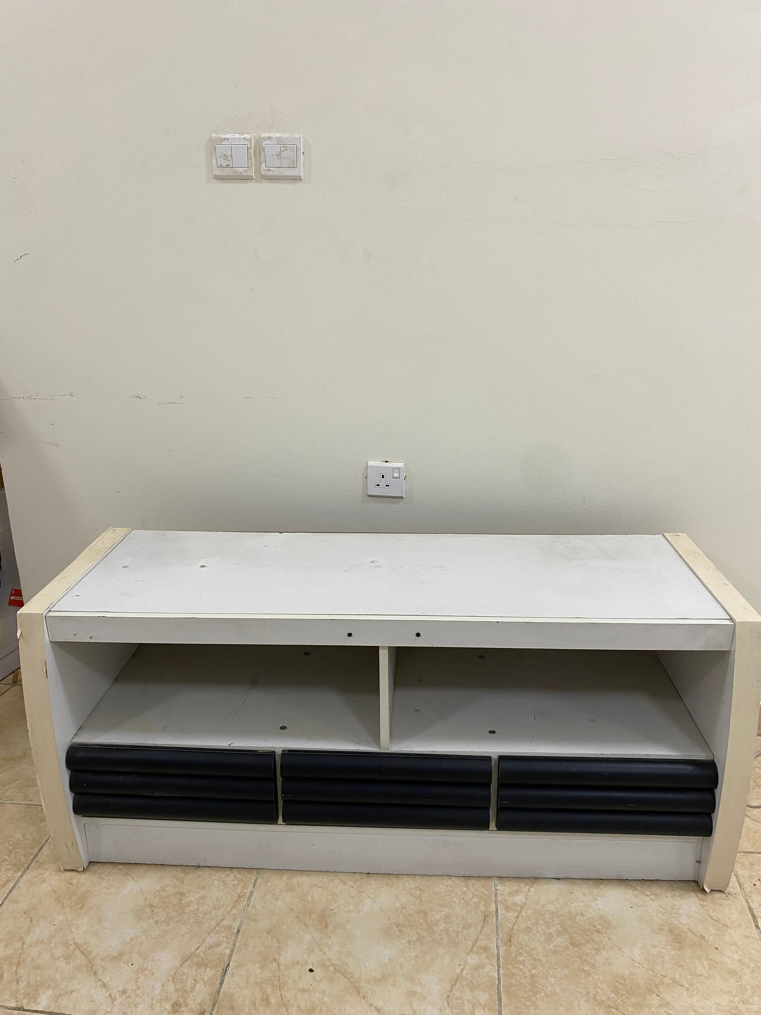 Dressing table/ chest drawer  - Image 4