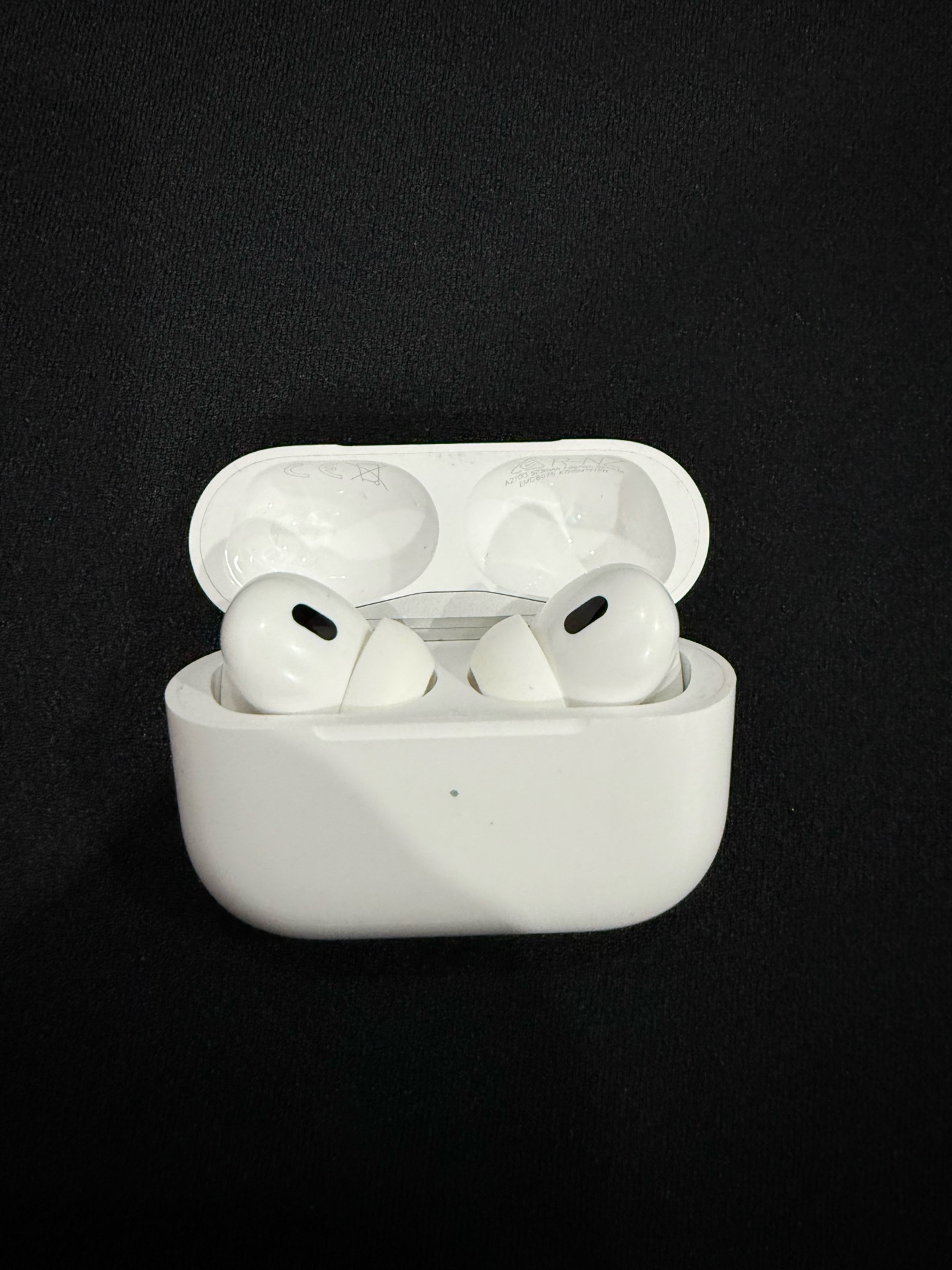 Apple AirPod 2 - Image 1