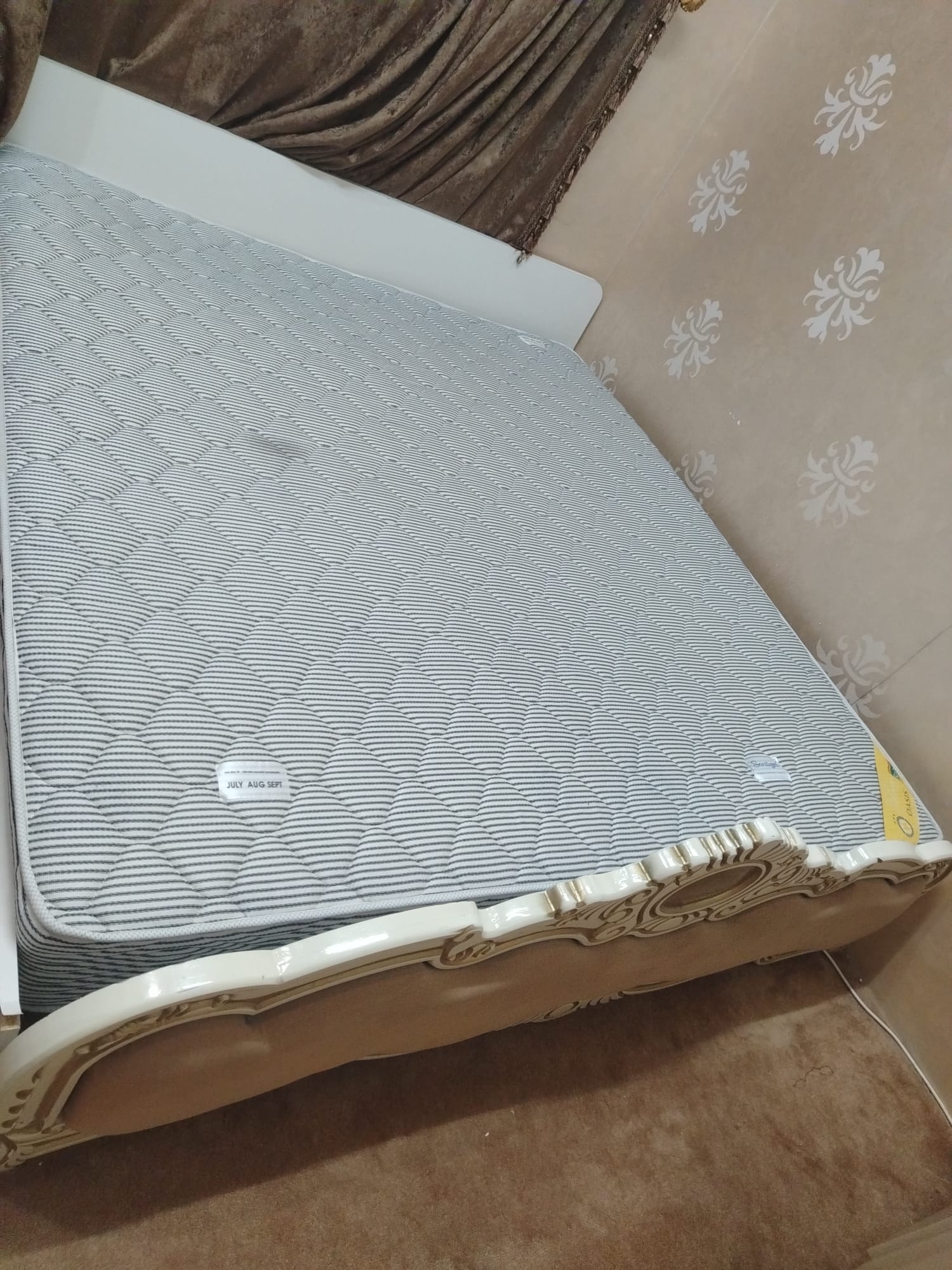 BED AND MATRESS(190*200) - Image 2