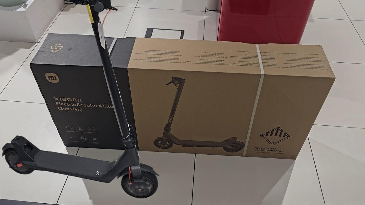 Xiaomi Electric Scooter 4 Lite (2nd Gen) - Image 1