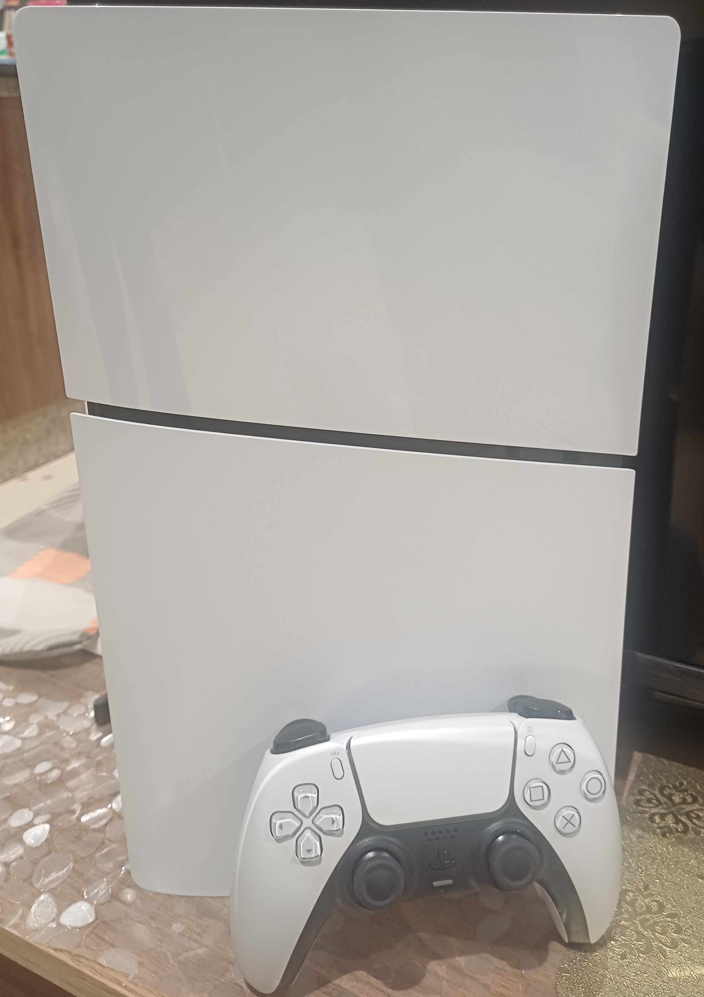 Digital PS5- 1TB - excellent condition  - Image 2