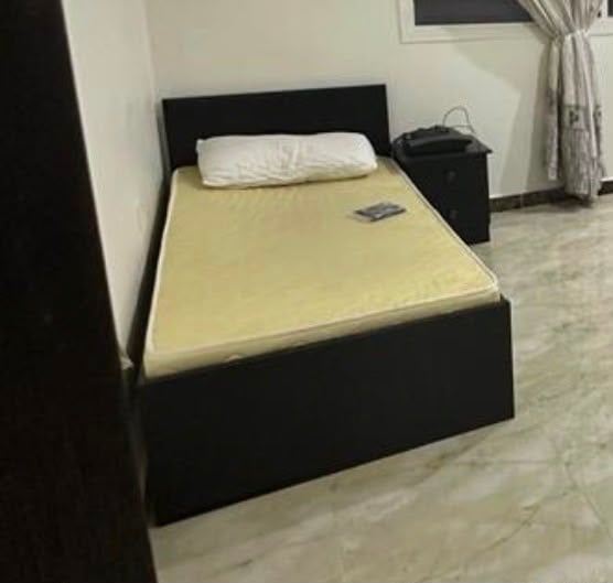 Bed room set for moving sale - Image 5