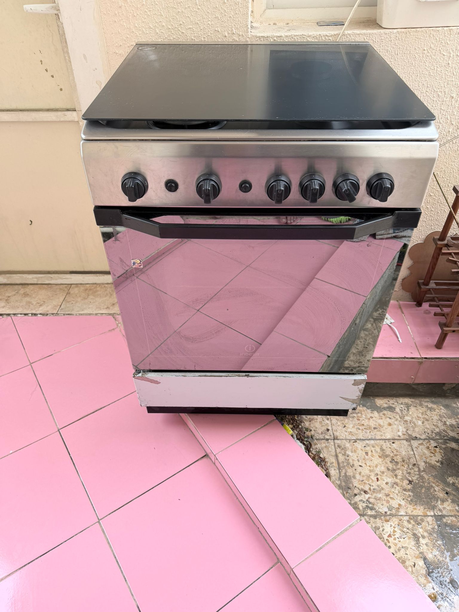 Indesit Cooking Range/Stove (Gas) - Image 3