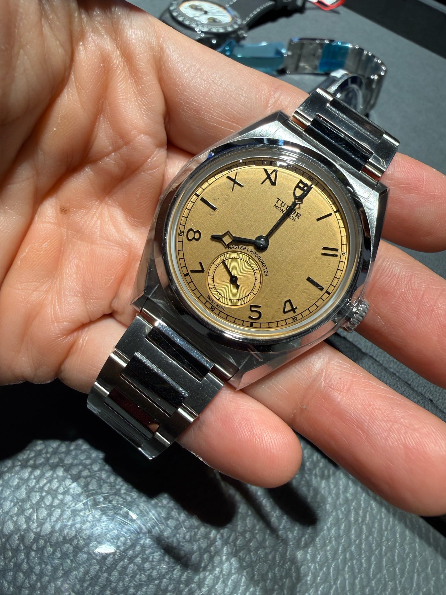 Brand New Tudor Monarch - Image 2