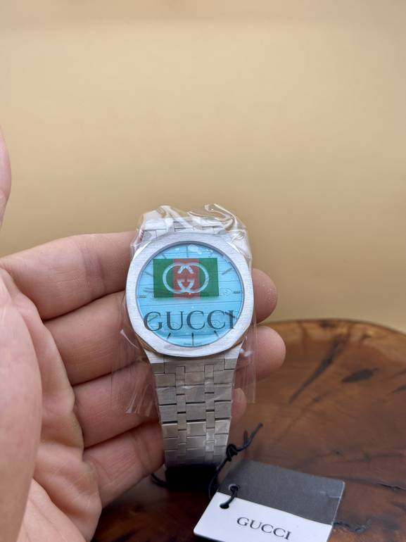 Luxury men's watch for sale - Image 1