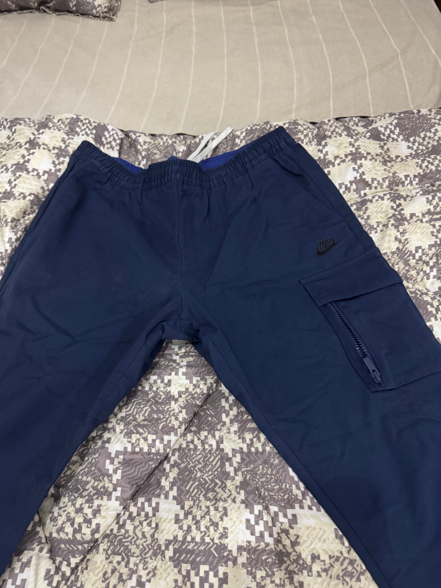Original Nike and la costs joggers  - Image 6