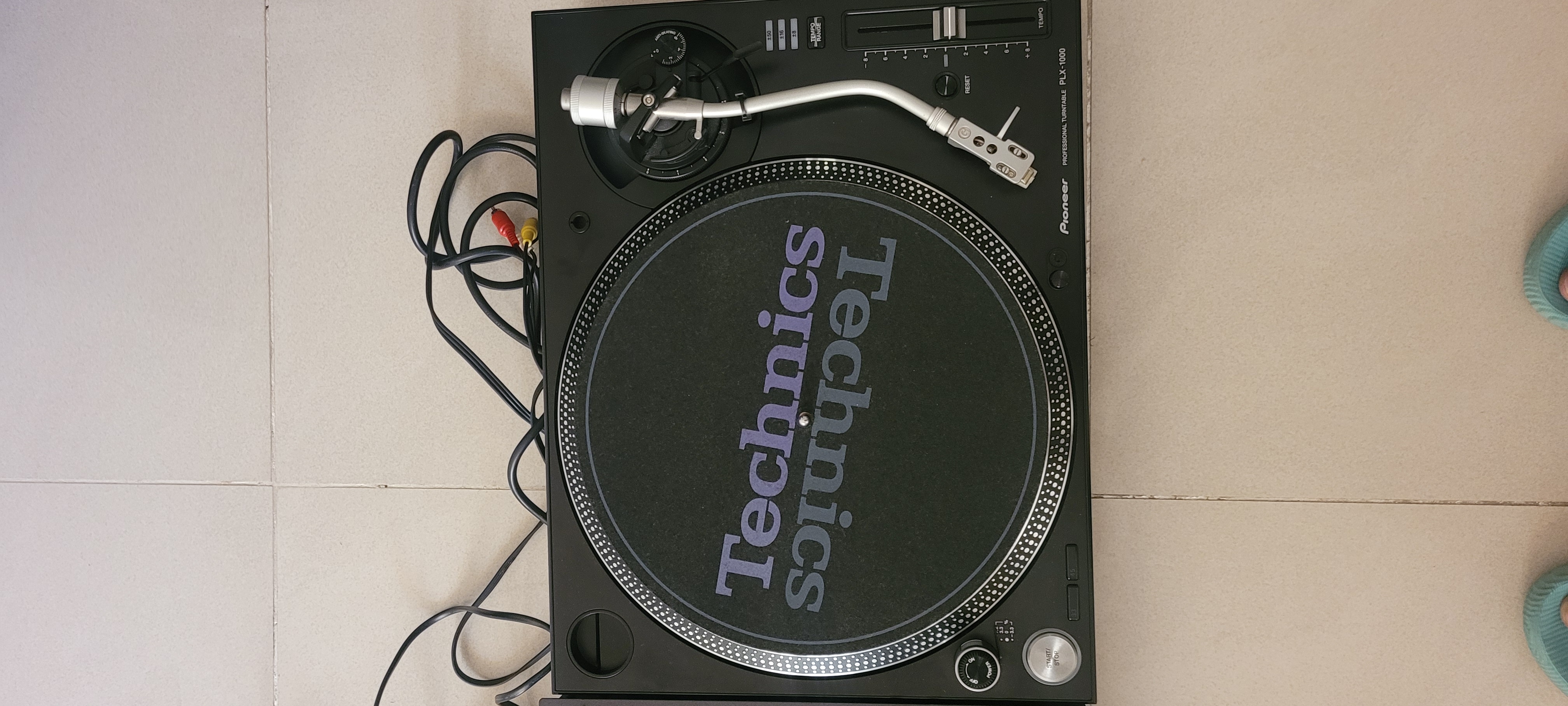  2 X Professional PLX-1000 DD  turntable  1 X   DJM 600   4 Channel  - Image 5