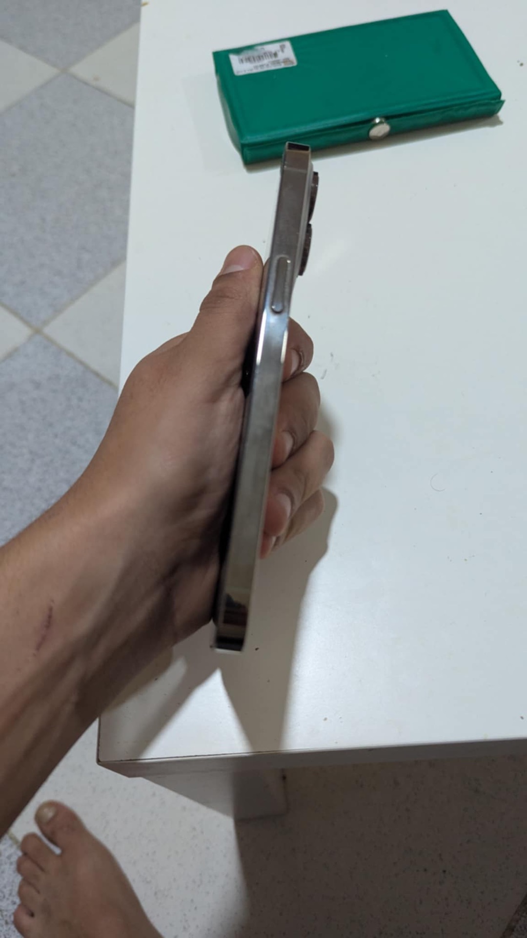 Iphone 14 pro max gold ( prefer exchange with newer and i add money) - Image 2