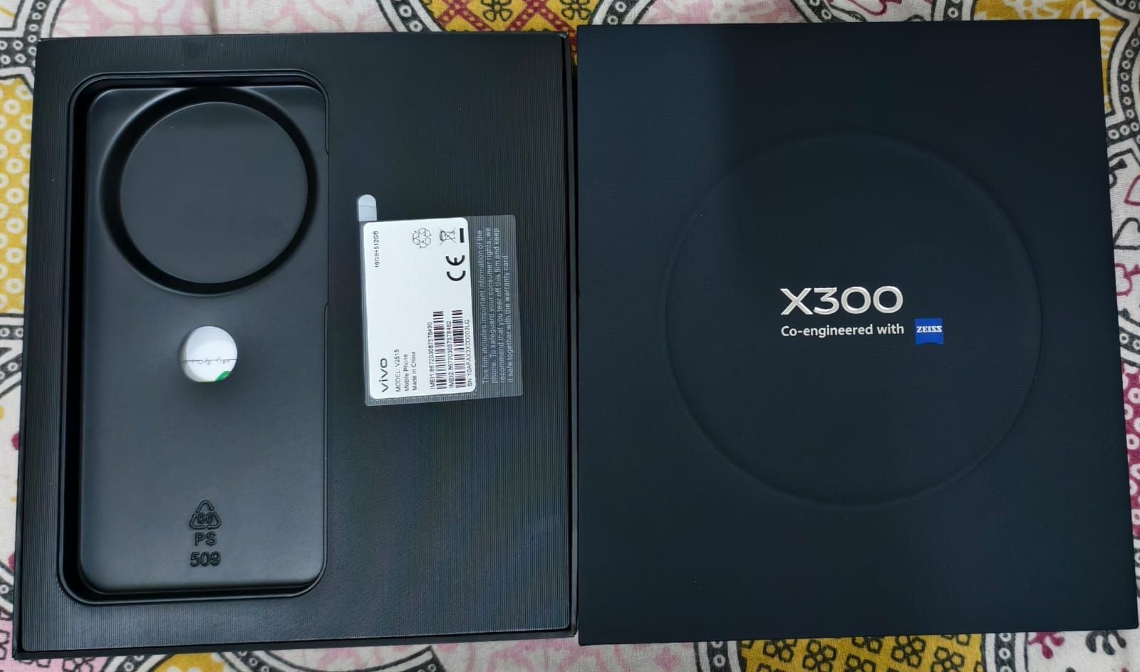 Vivo X300  - Image 2