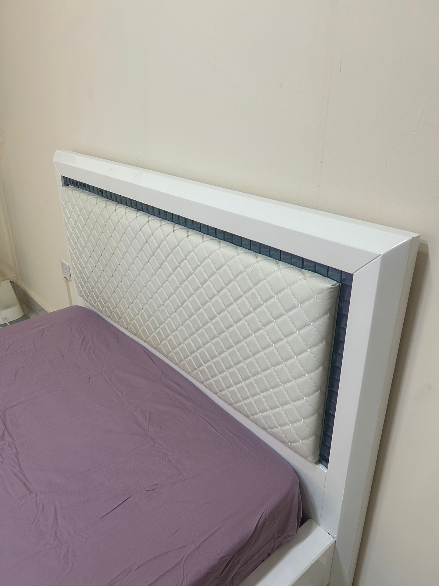 1 single size bed with mattress  - Image 6