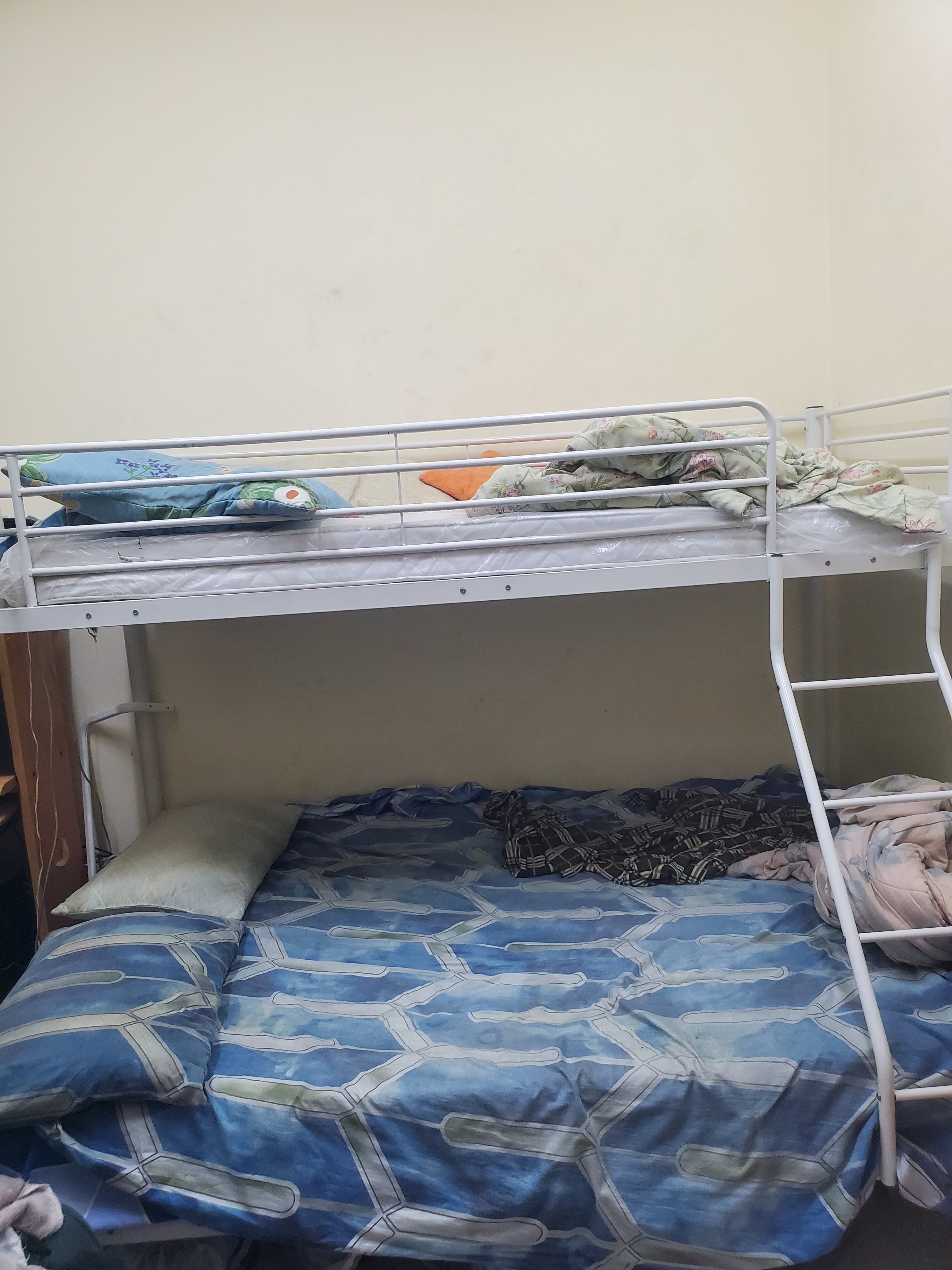 Twin Bunk Bed with mattress for family. - Image 1