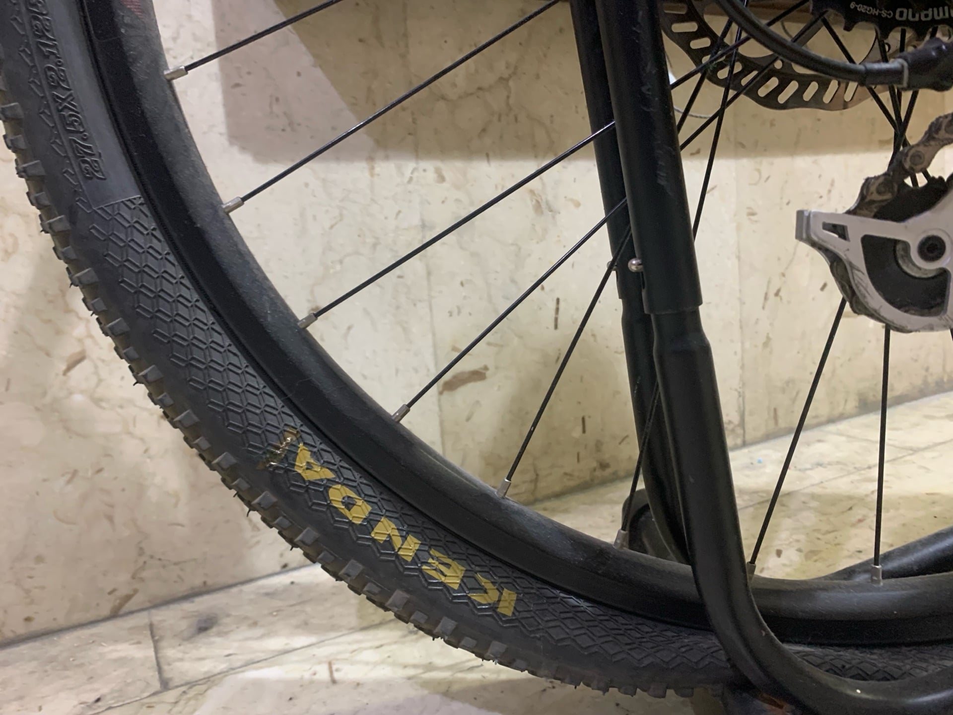 دراجة جبلية Giant Talon 27.5 بحالة ممتازة - Image 7
