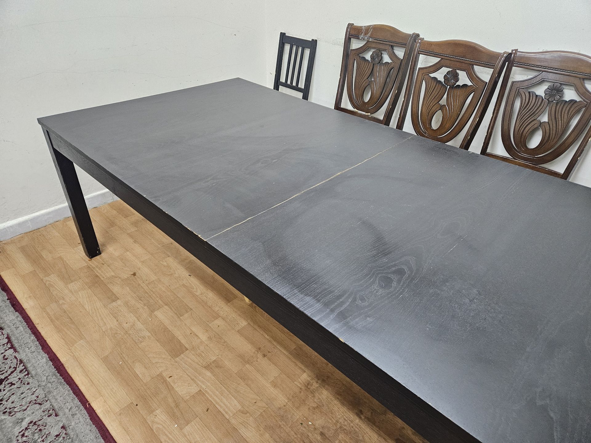 IKEA Extendable Dining Table – Black – Seats 8 to 16 Excellent Condition 200 qr - Image 3