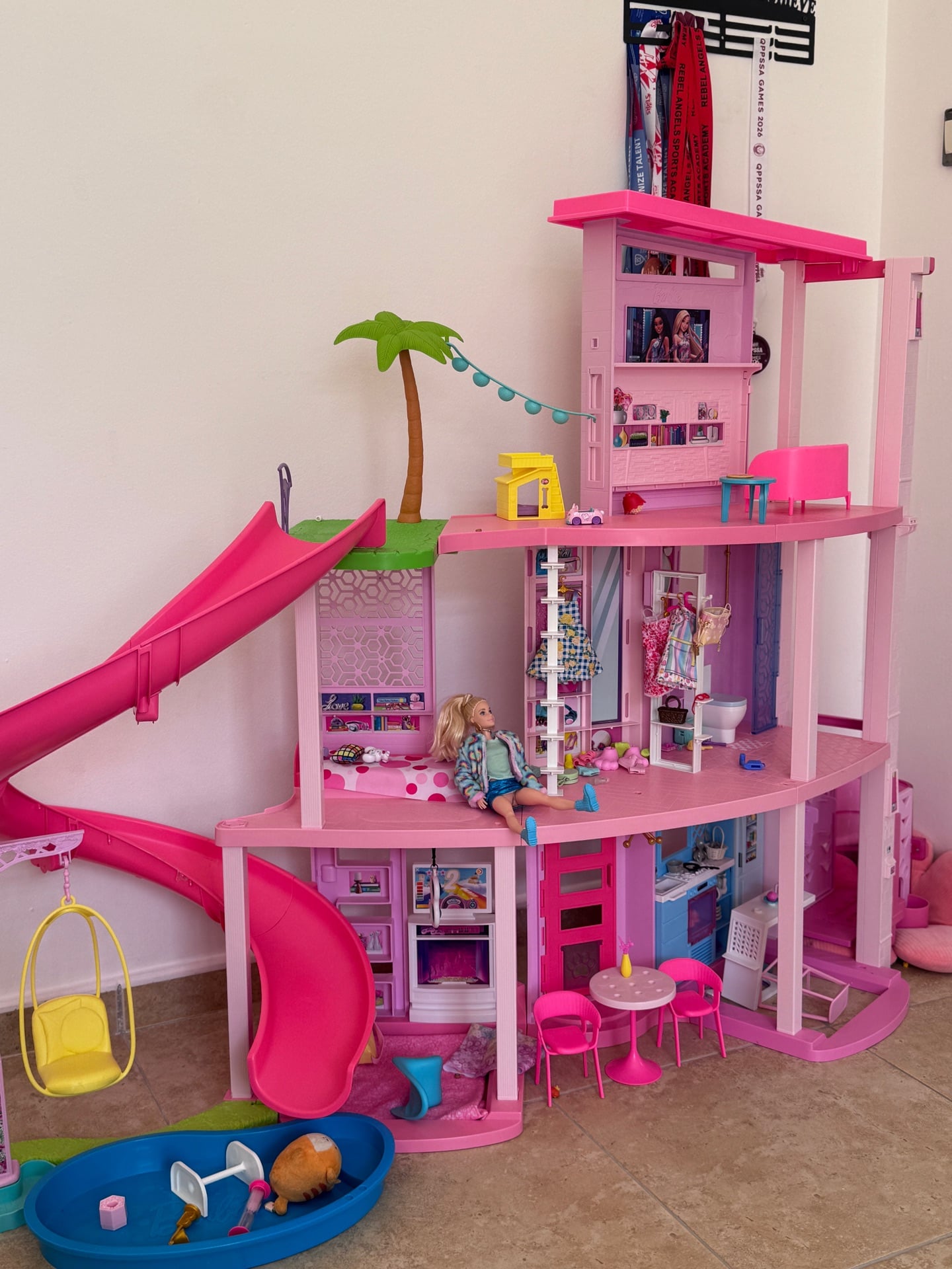 BARBIE DREAM HOUSE - Image 2