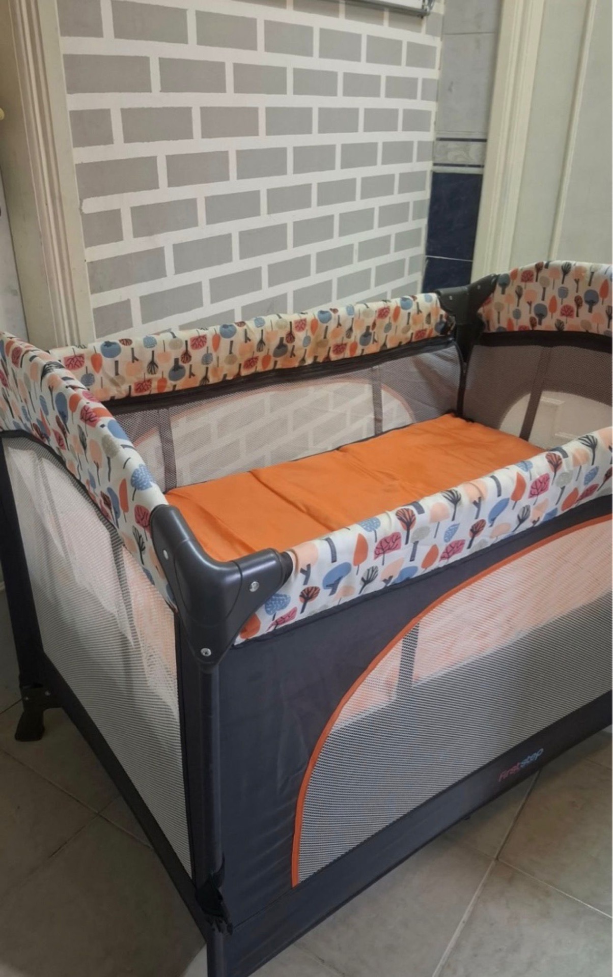 First step baby crib - Image 2