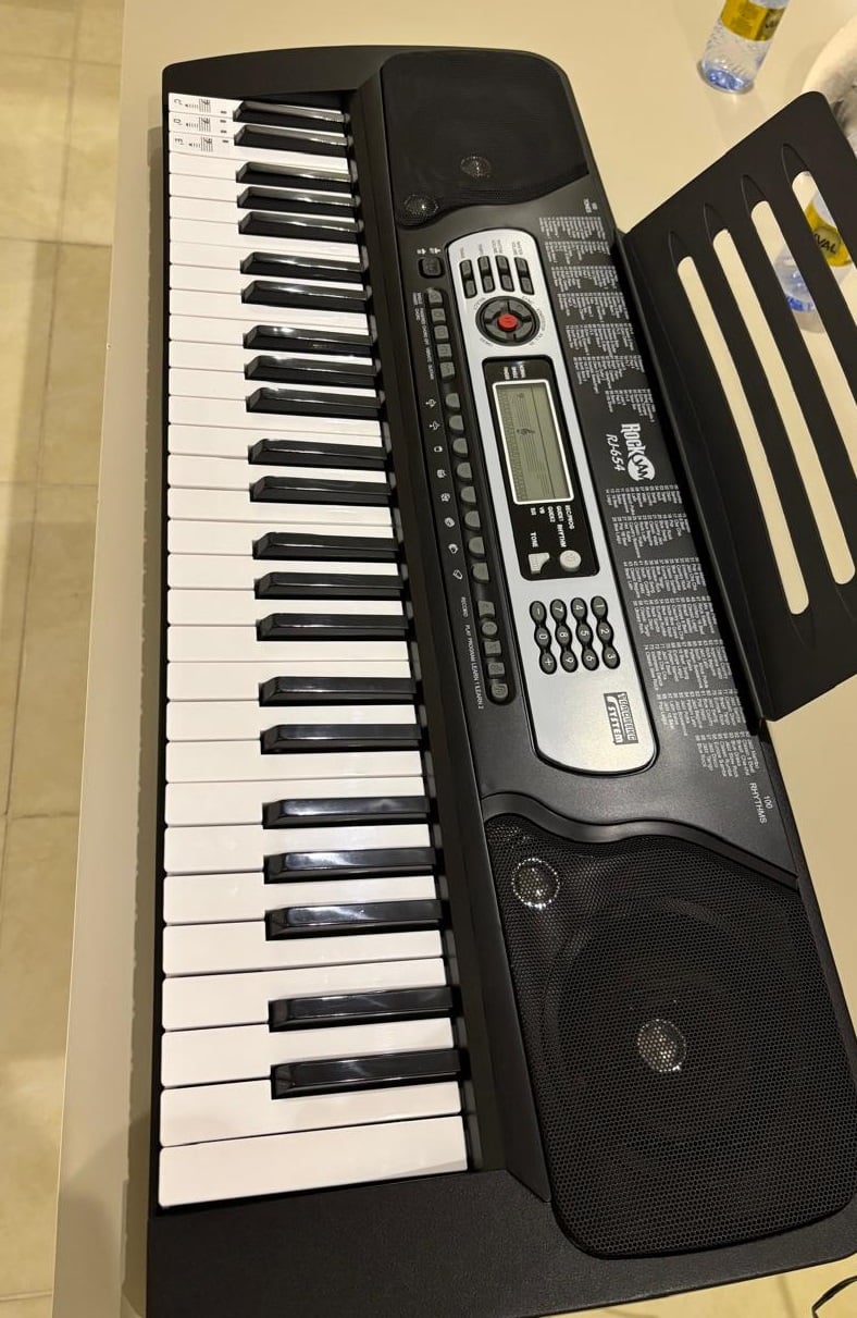RockJam RJ654 54‑key Electronic Keyboard in excellent condition - Image 4