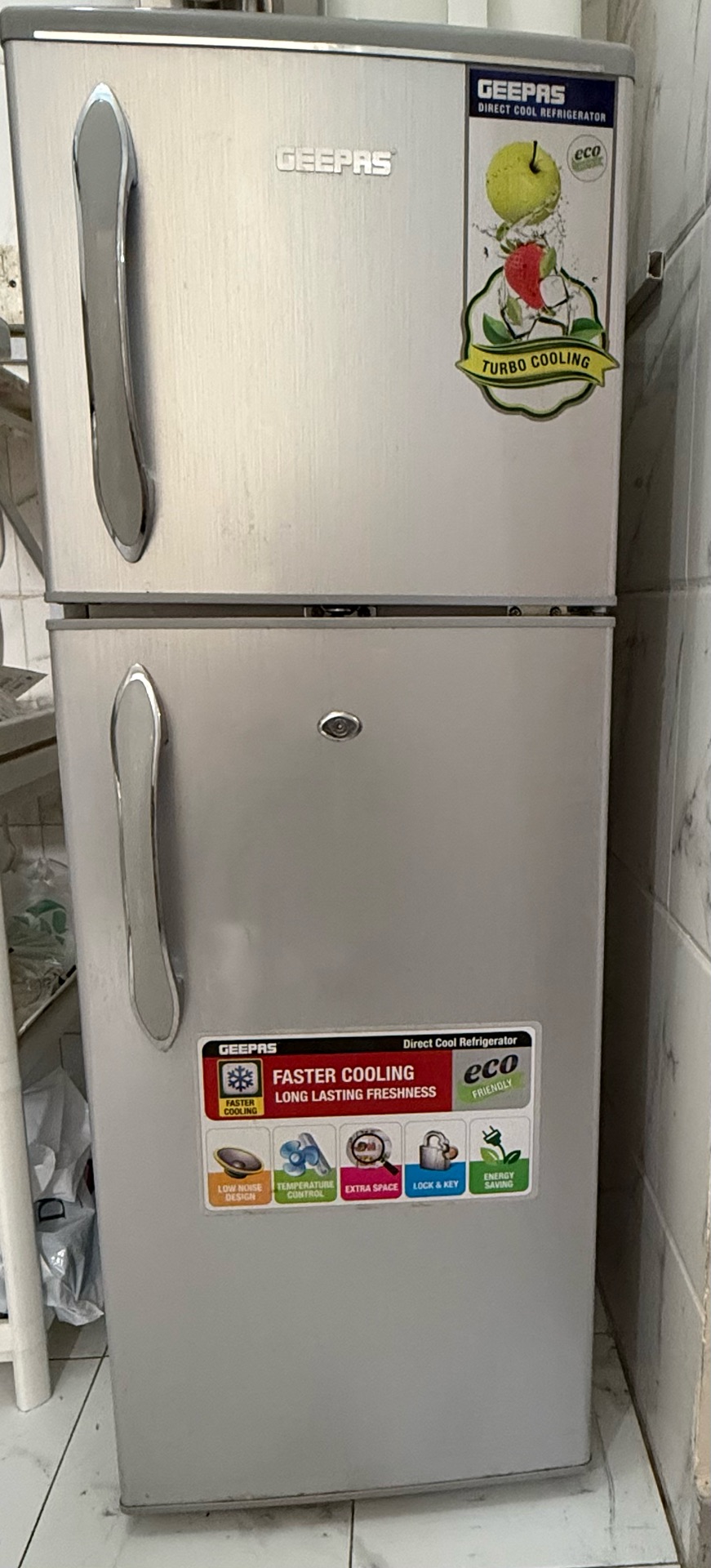 Fridge working in perfect condition  - Image 5