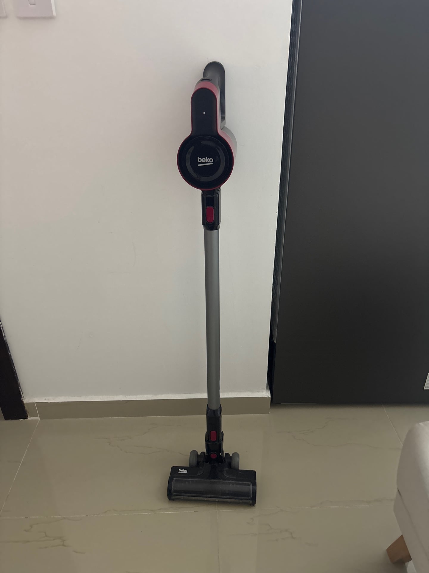 Beko Electronic Vacum Cleaner - Image 4
