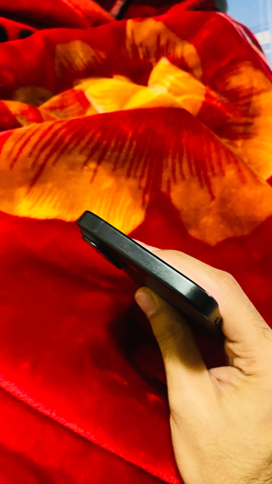 I phone 16 - Image 5