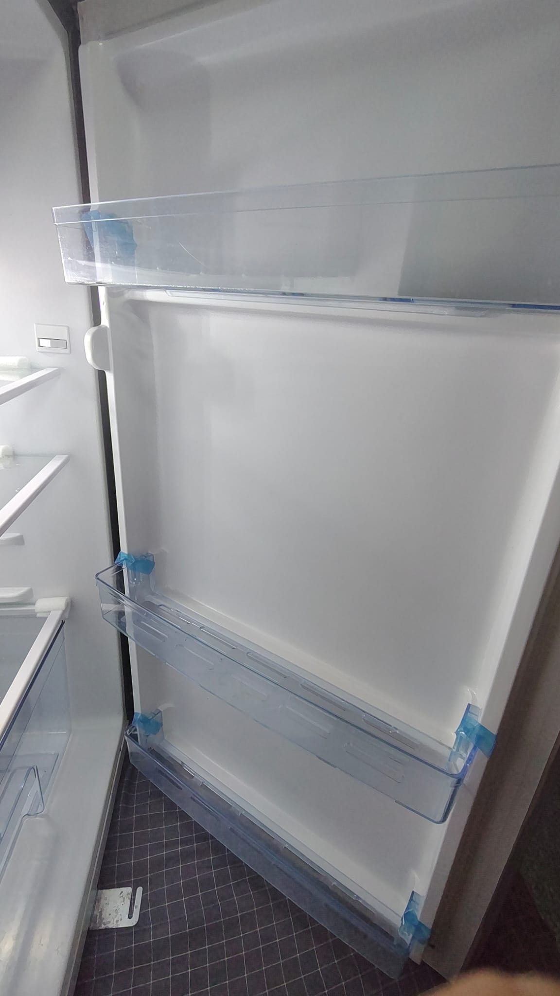 Used Refrigerator for Sale 110L - Image 2