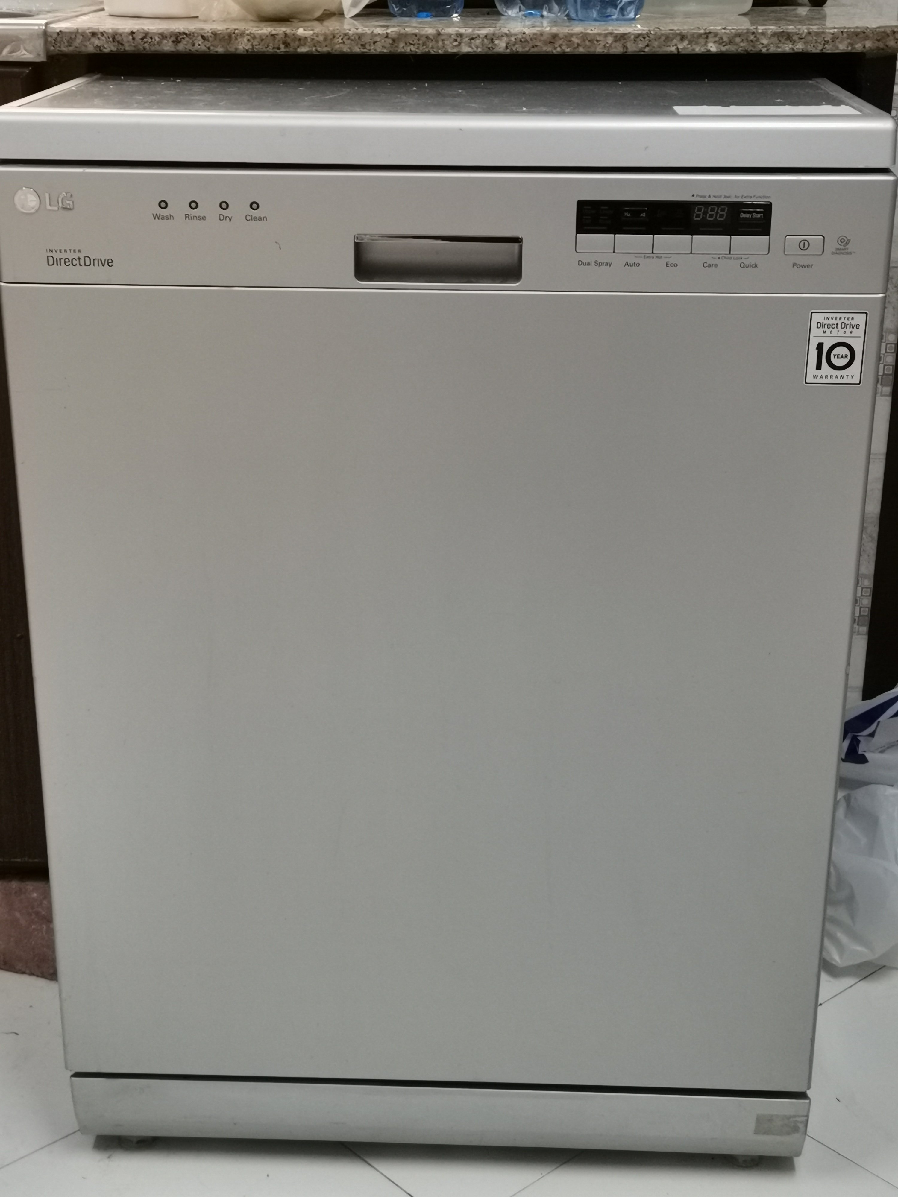 غسالة جلاية صحون / LG Dishwasher D1452WF  - Image 2