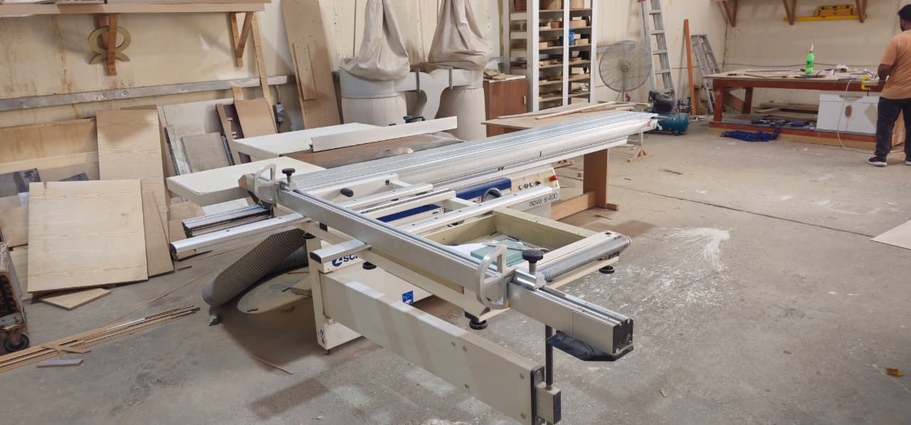 FOR SALE – COMPLETE JOINERY & WOODWORKING EQUIPMENT SET - Image 8