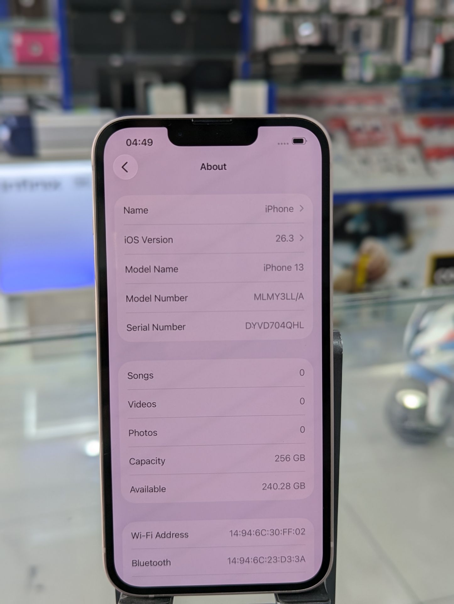 iPhone 13 256GB - Image 1