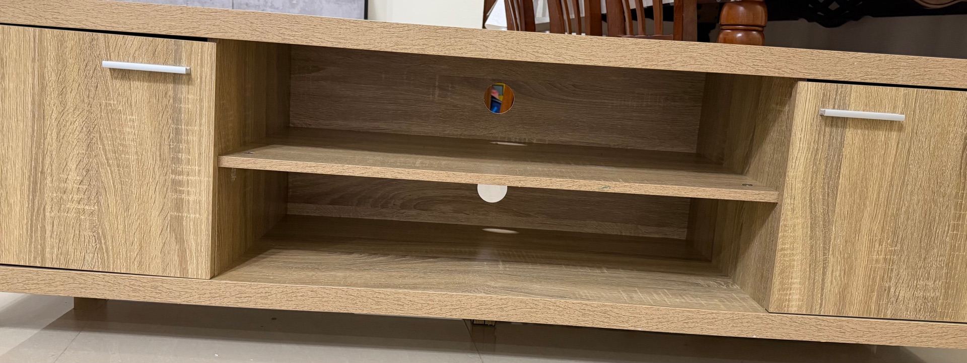 TV Table and Pouf - Image 3
