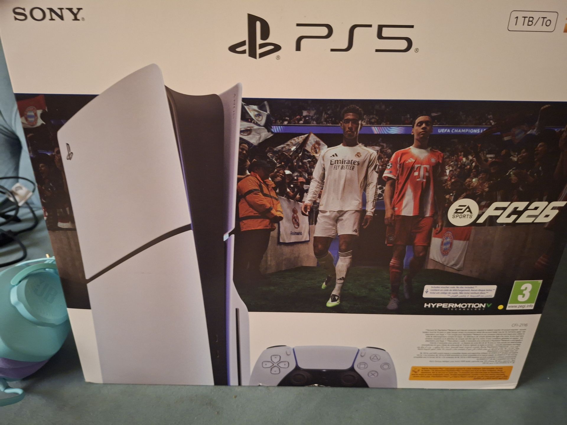 Ps5 slim like  new With headset - Image 4