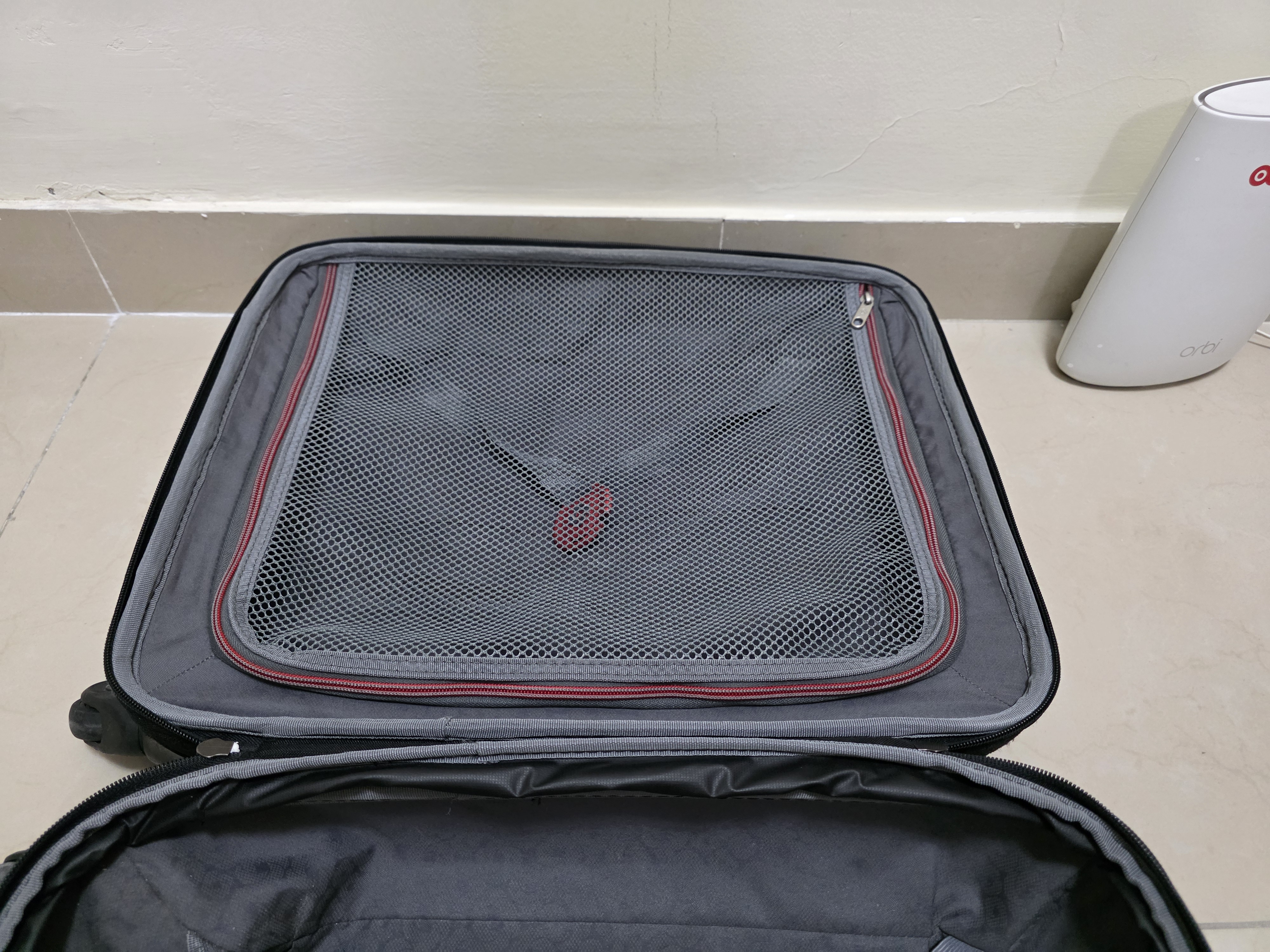 Samsonite Cabin Size Suitcase – 4 Wheels, TSA Lock - Image 8