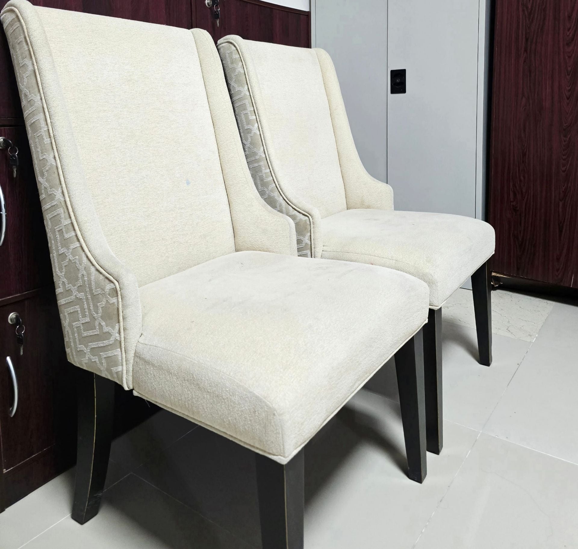 Chairs 4 nos  - Image 2