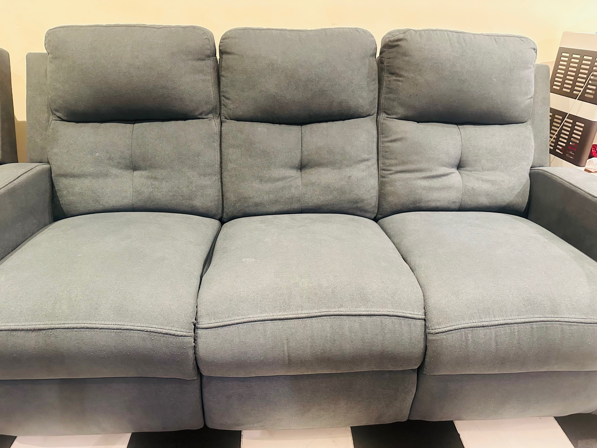 Sofa with 3 seater - Image 3