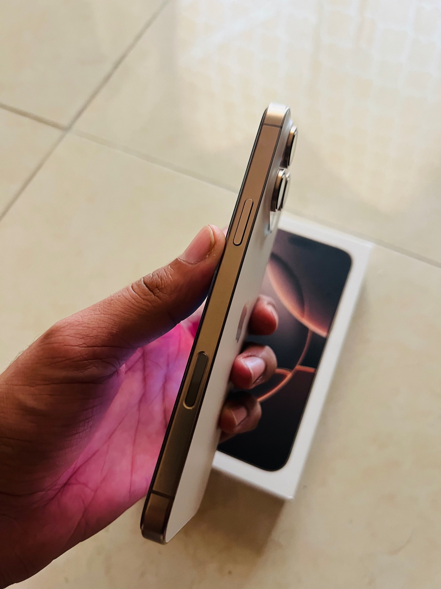 Phone 16 Pro Max 256GB, extremely clean, no scratches, no drops, 91% battery. - Image 8