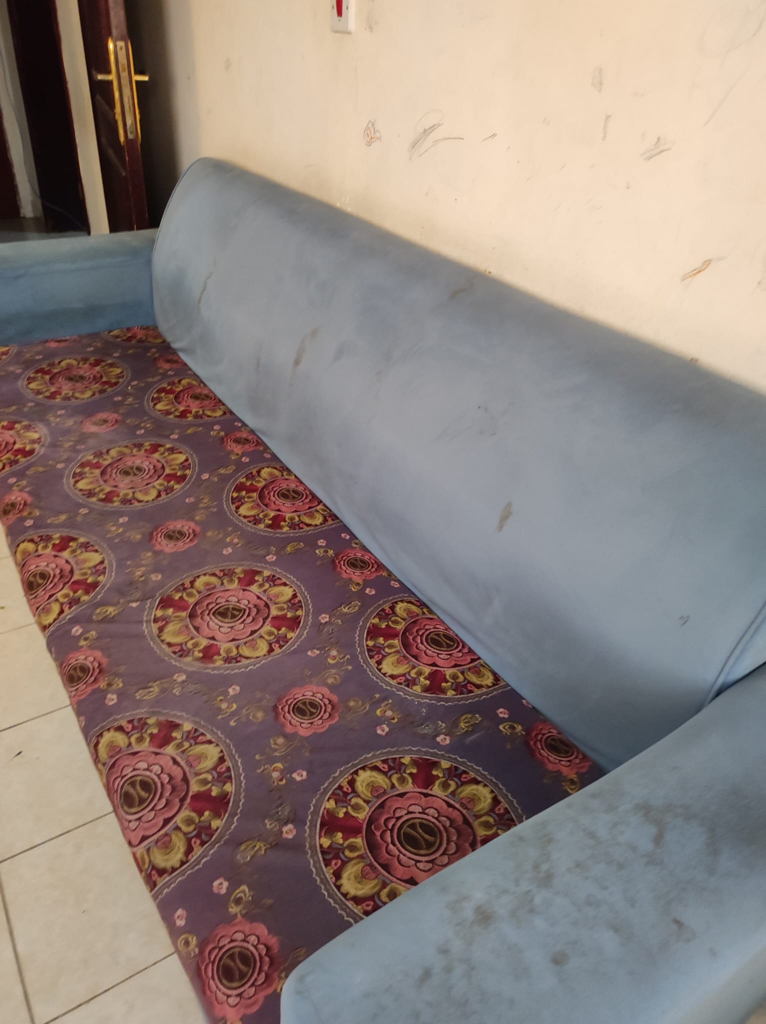 3 seater sofa - Image 4