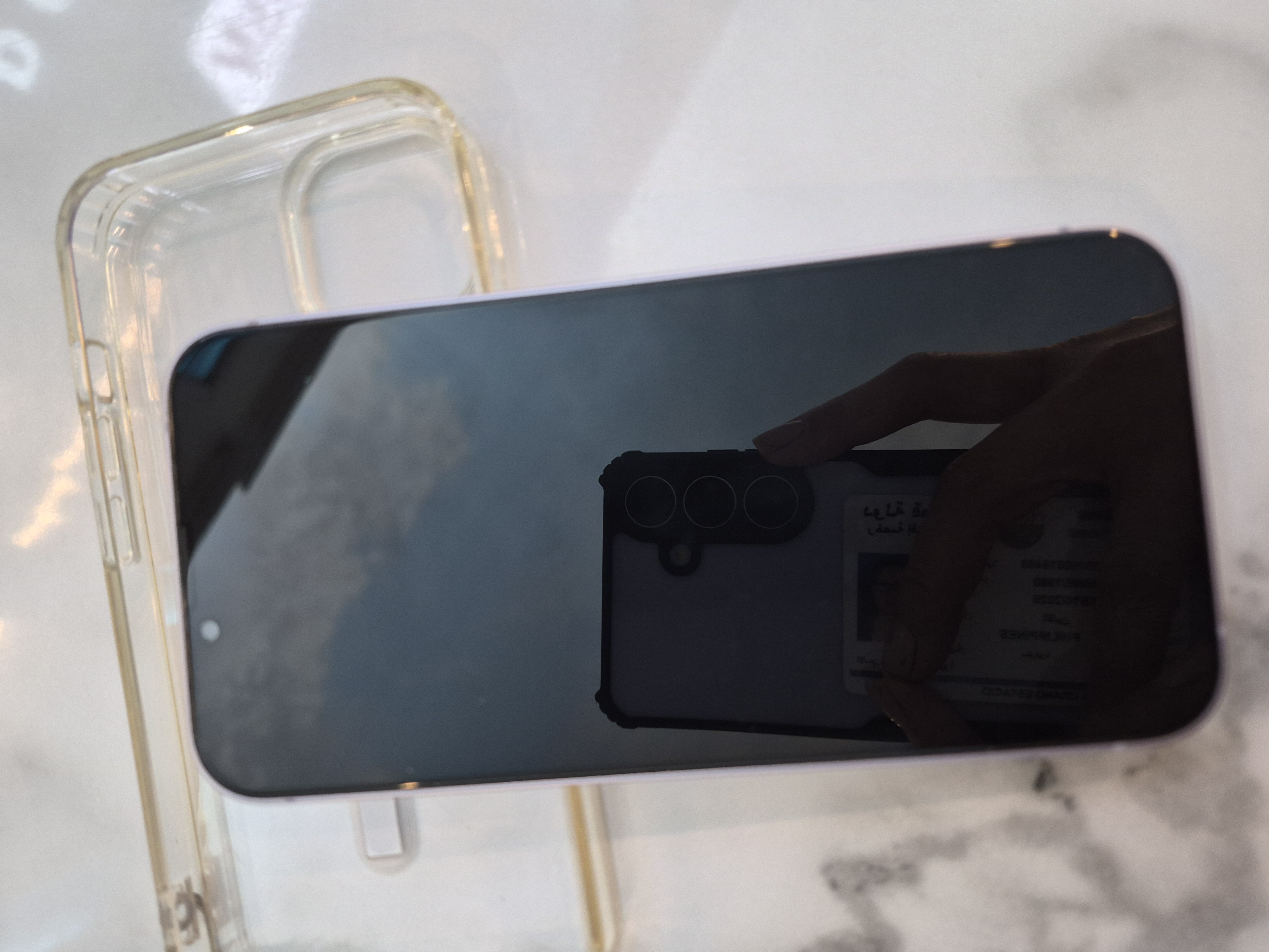 I phone 14 - Image 5