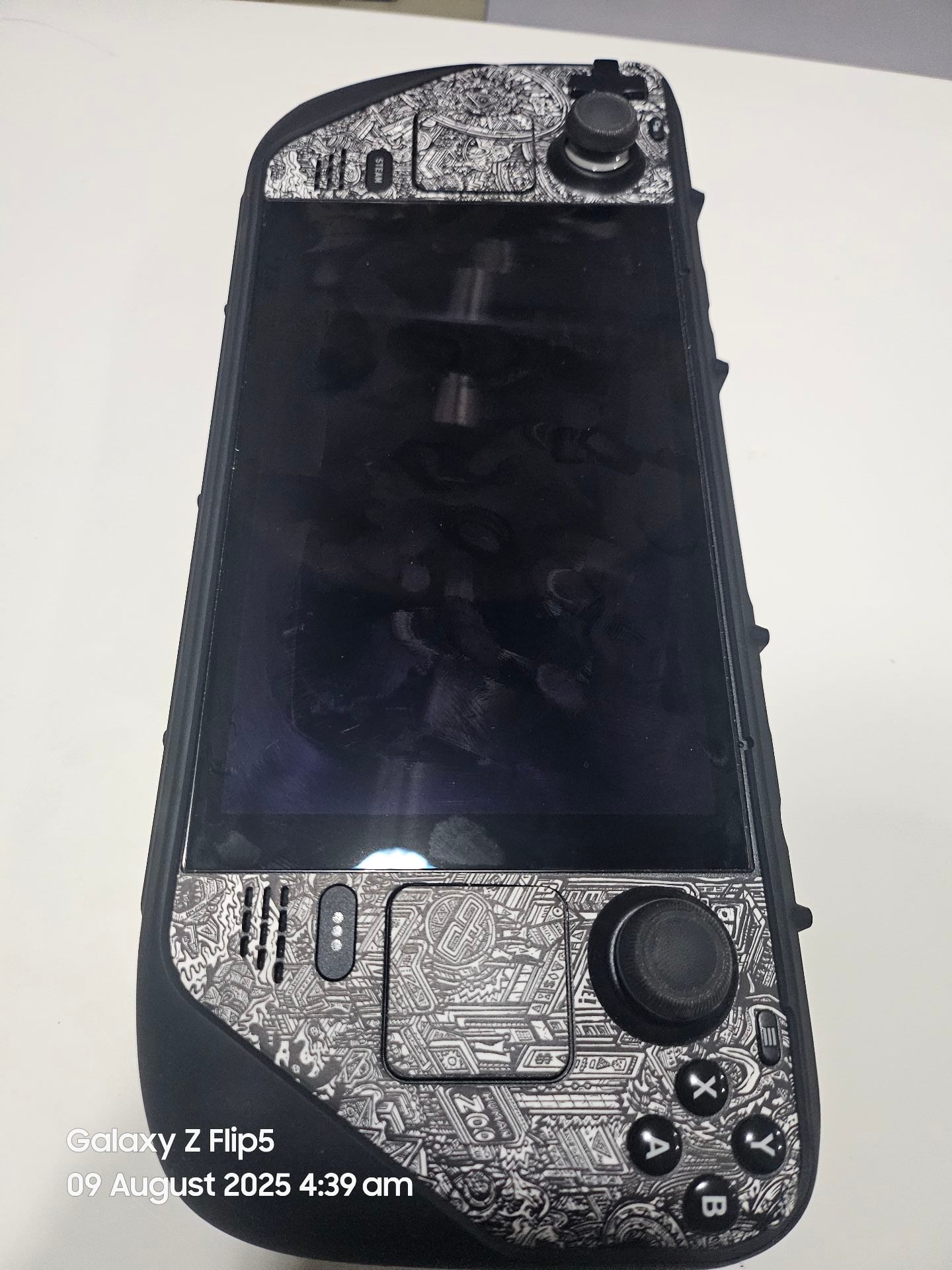 Steam deck 512gb for sale (price negotiable) - Image 2