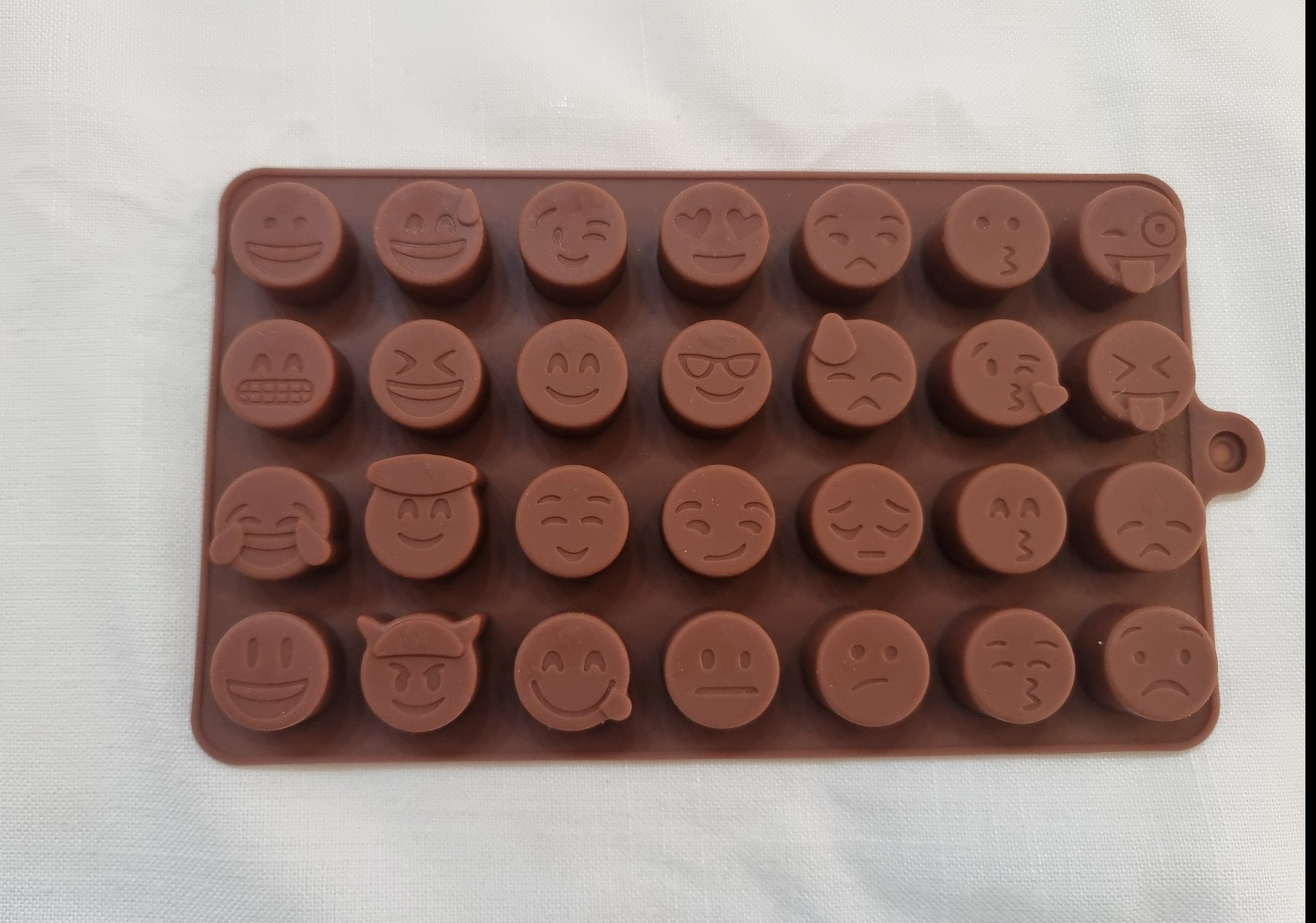 Silicone molds for chocolates, ice and lollipop - Image 6
